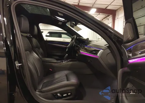 2018 BMW M550I xDrive z USA, uszkodzony, nr VIN WBAJB9C58JB035950